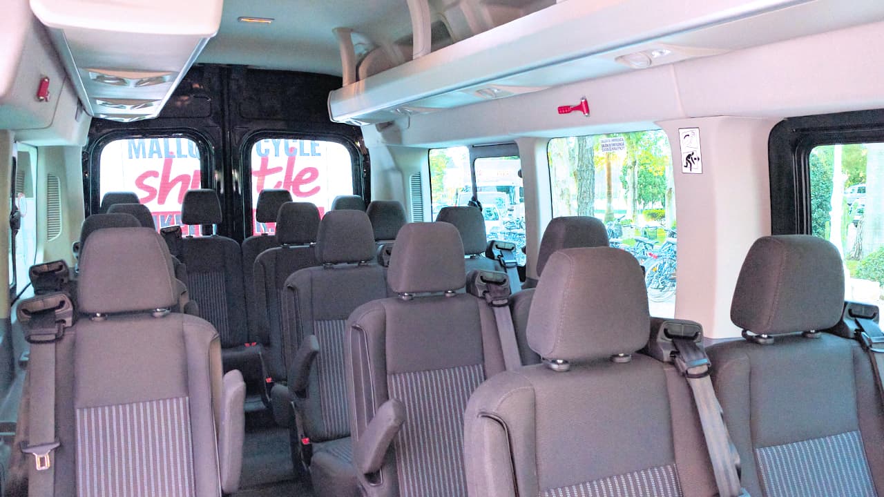5 Mallorca Cycle Shuttle seating